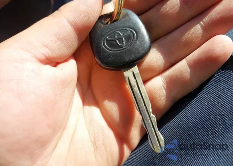 1999 Toyota 4Runner Limited V6 z USA, uszkodzony, nr VIN JT3GN87R2X0102529